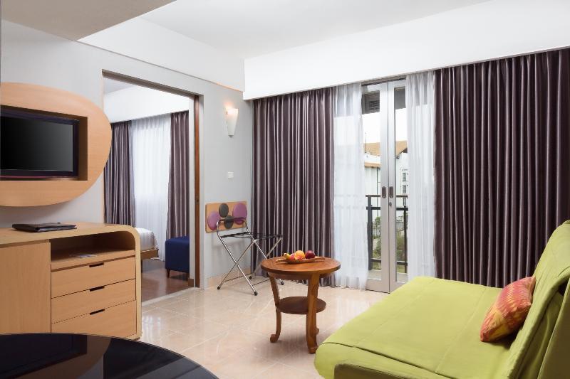 Kuta Beach Hotel Zewnętrze zdjęcie