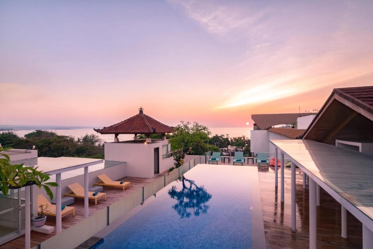 Kuta Beach Hotel Zewnętrze zdjęcie